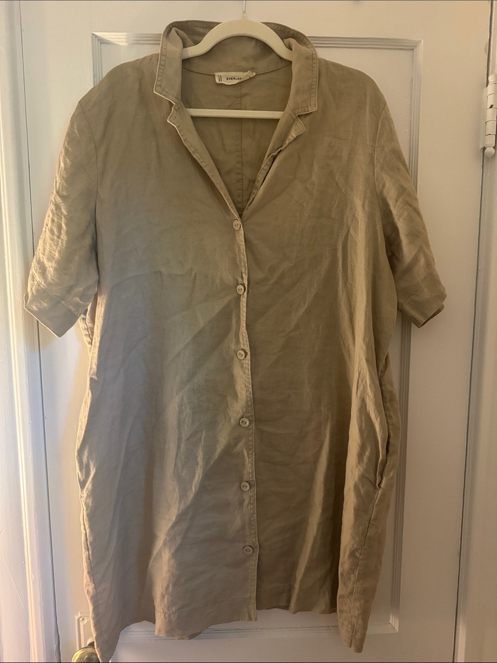 Everlane Taupe Short-Sleeve Linen Button-Down Shirt dress